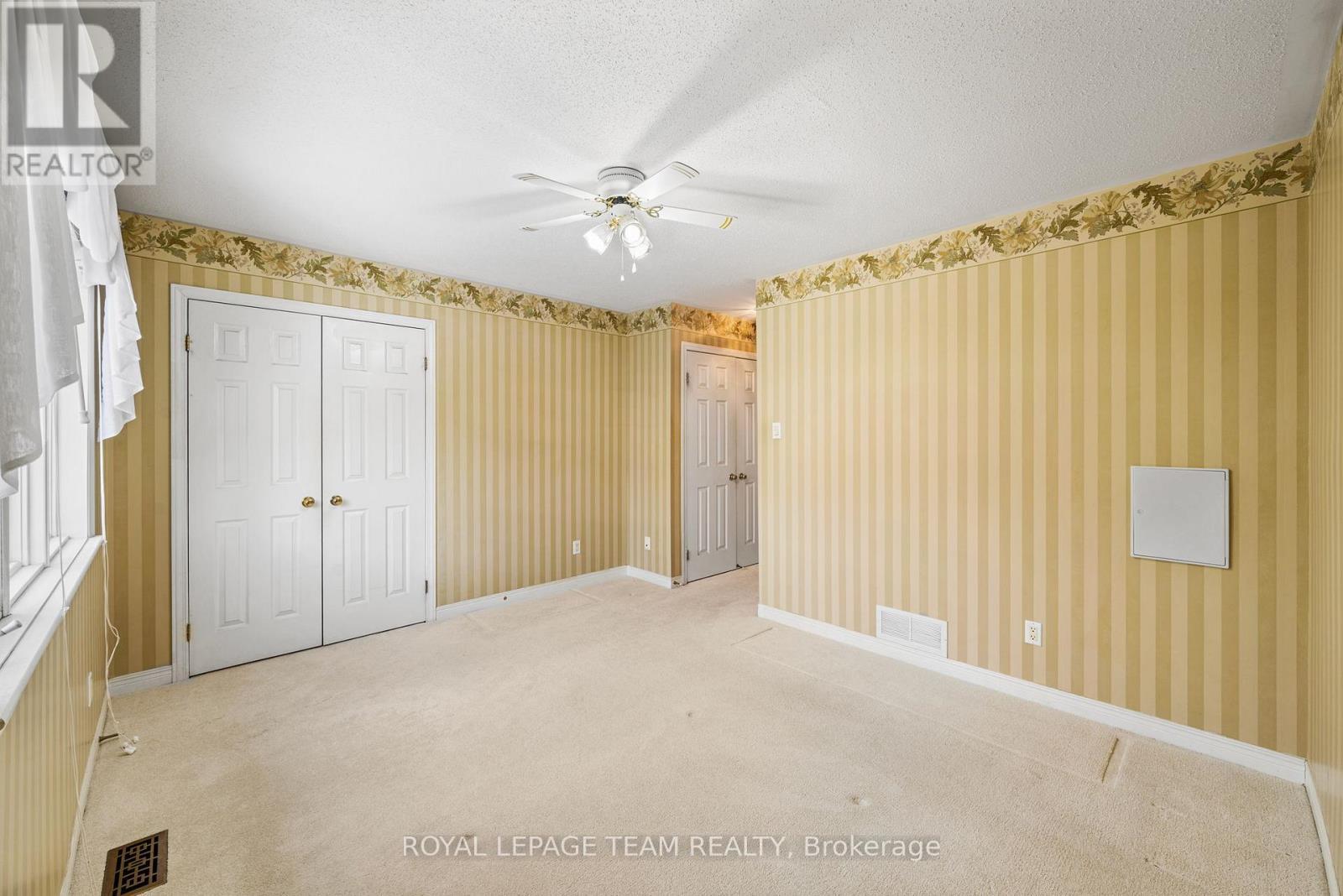 10 Quinterra Court, Ottawa, ON - Indoor Photo Showing Other Room