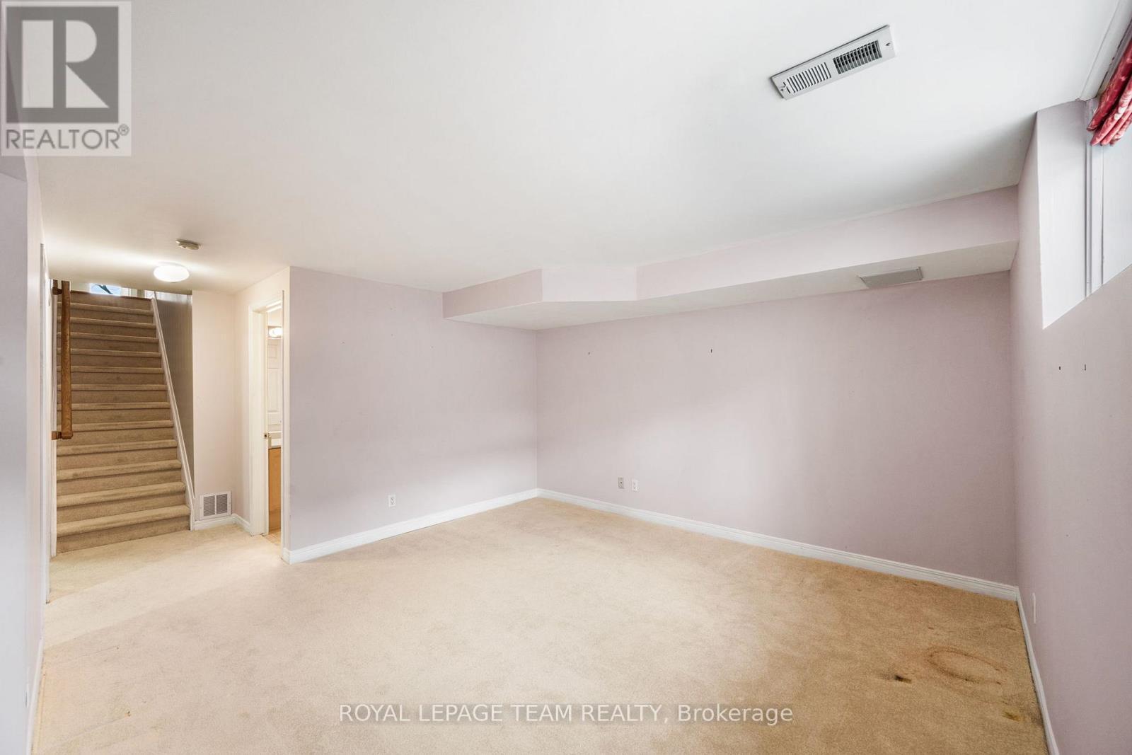 10 Quinterra Court, Ottawa, ON - Indoor Photo Showing Other Room
