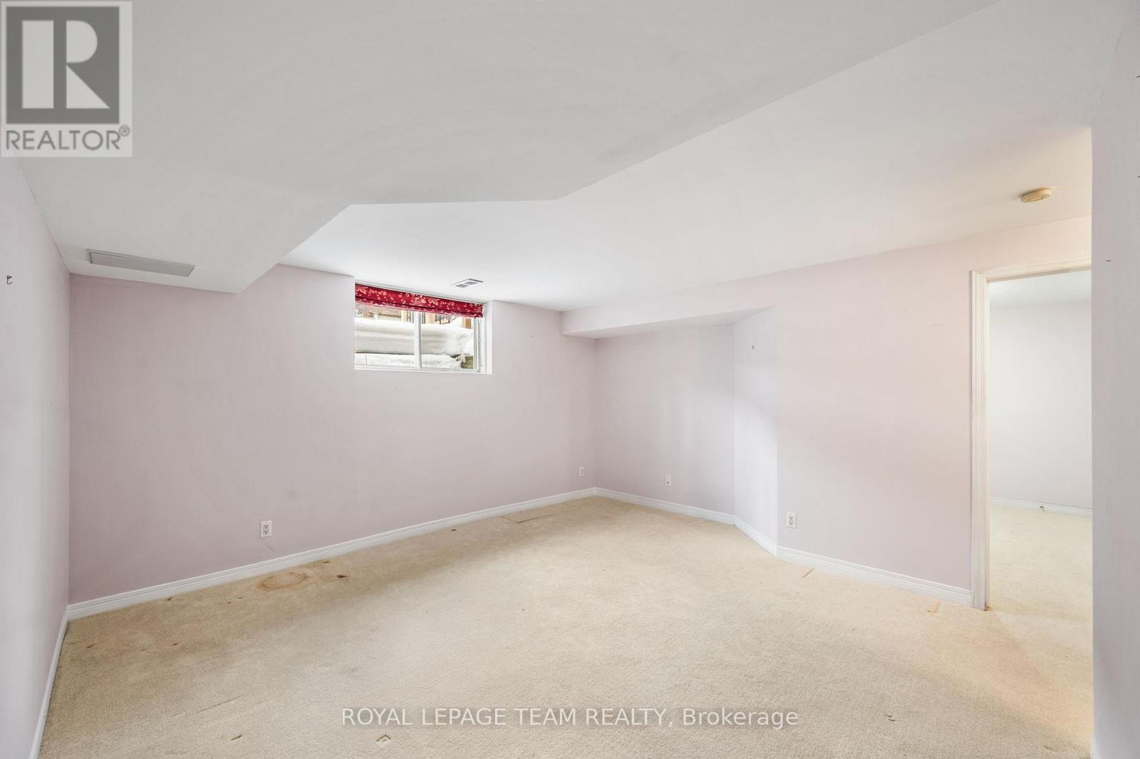 10 Quinterra Court, Ottawa, ON - Indoor