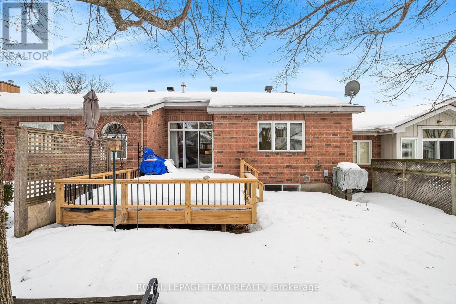 10 Quinterra Court, Ottawa, ON - Outdoor