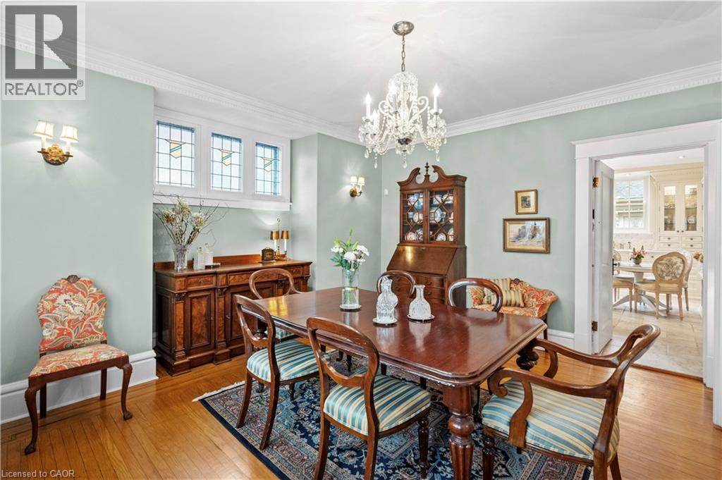 247 Macnab Street S, Hamilton, ON - Indoor Photo Showing Dining Room
