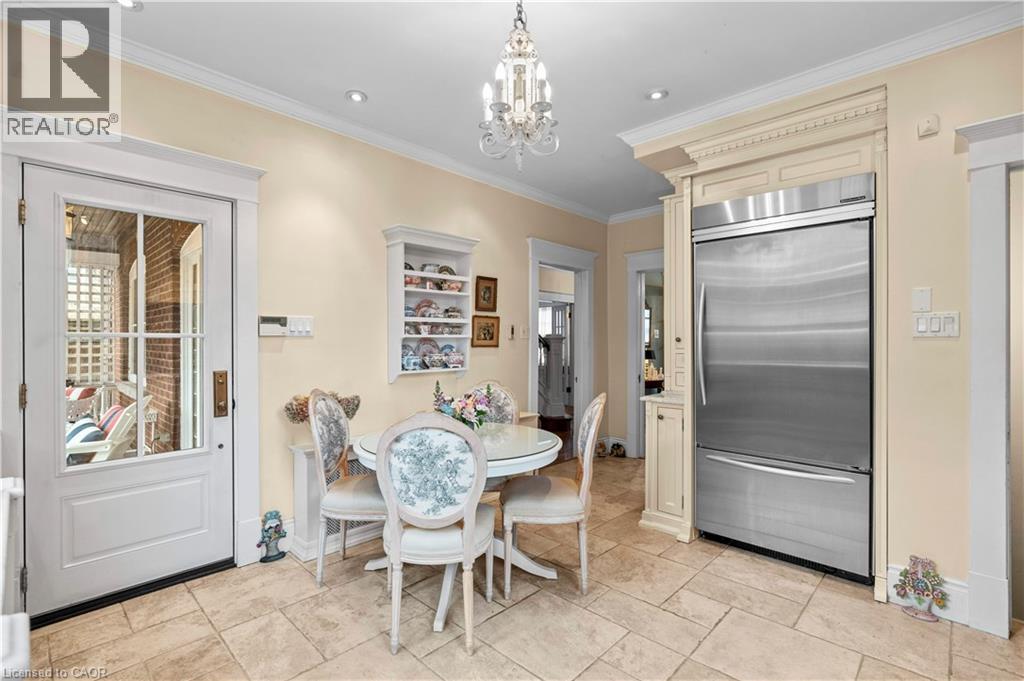 247 Macnab Street S, Hamilton, ON - Indoor