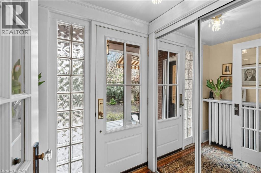 247 Macnab Street S, Hamilton, ON - Indoor Photo Showing Other Room