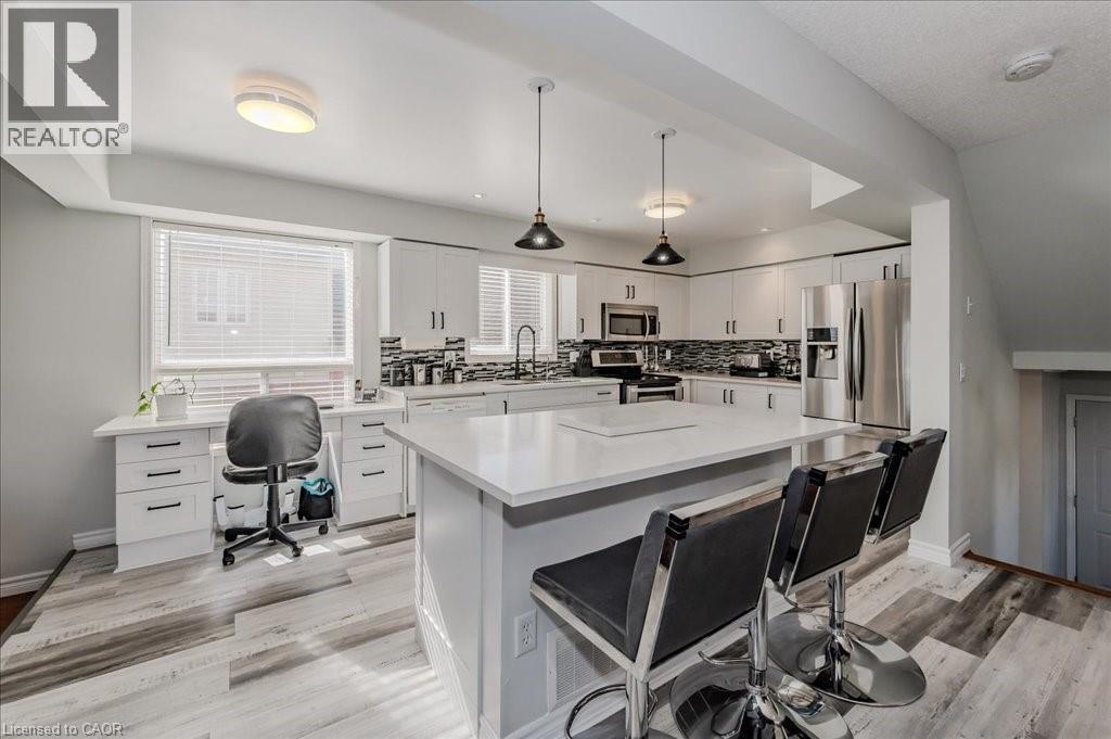 11 Acorn Way, Cambridge, ON - Indoor