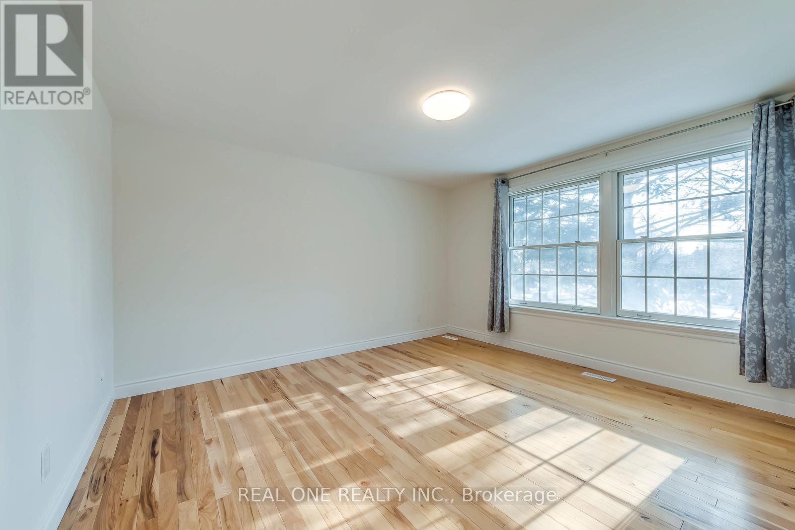 Upper Level Bedroom 2 - 1585 Crombie Road, Mississauga, ON - Indoor Photo Showing Other Room