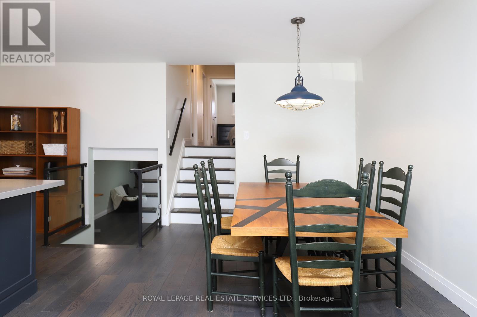 2001 Silverberry Crescent, Mississauga, ON - Indoor Photo Showing Dining Room