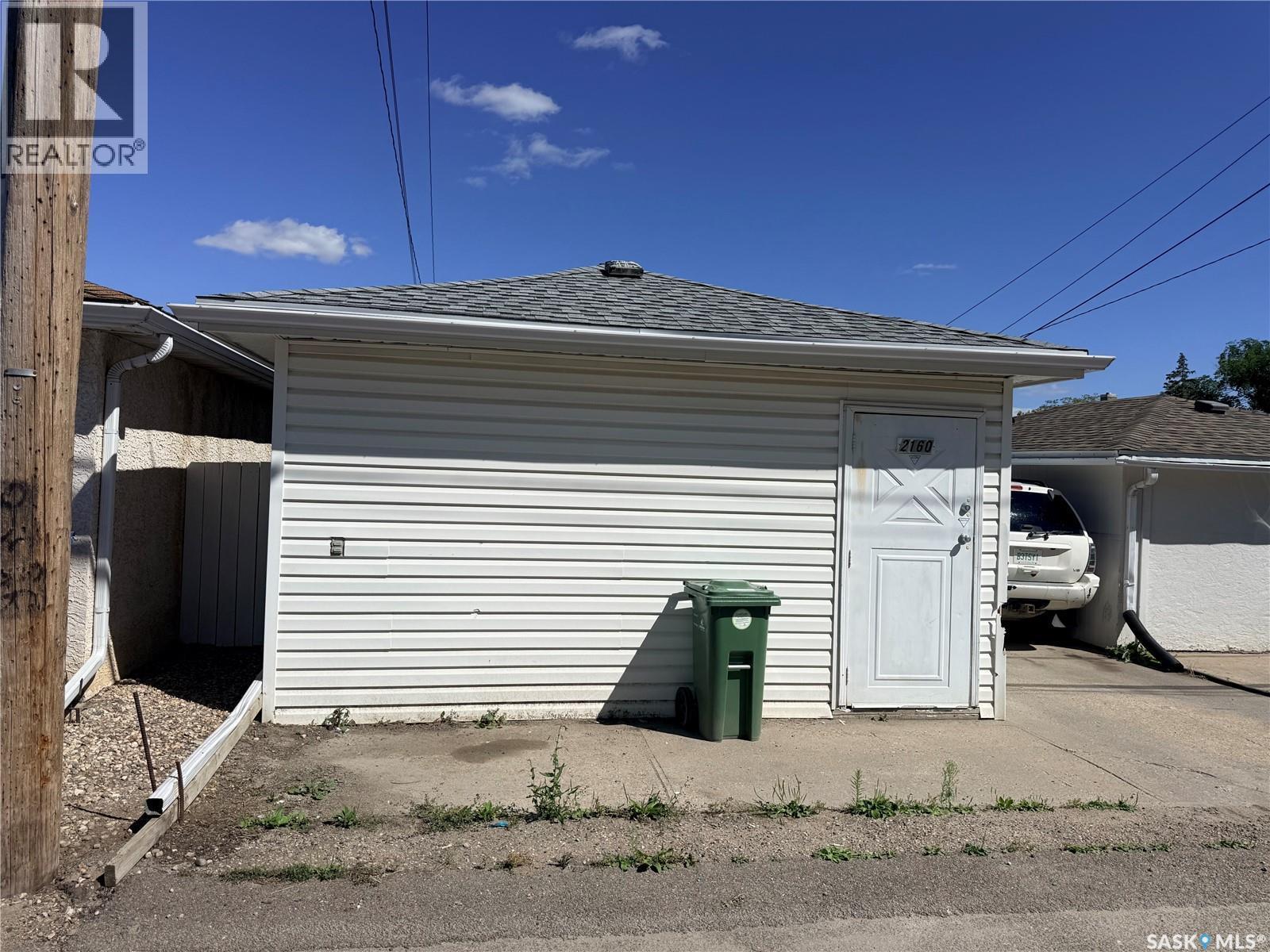 2160 Mcdonald Street, Regina, SK - Outdoor With Exterior
