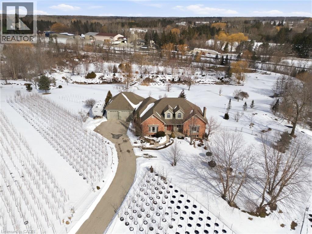 383 Parkside Drive, Hamilton, ON