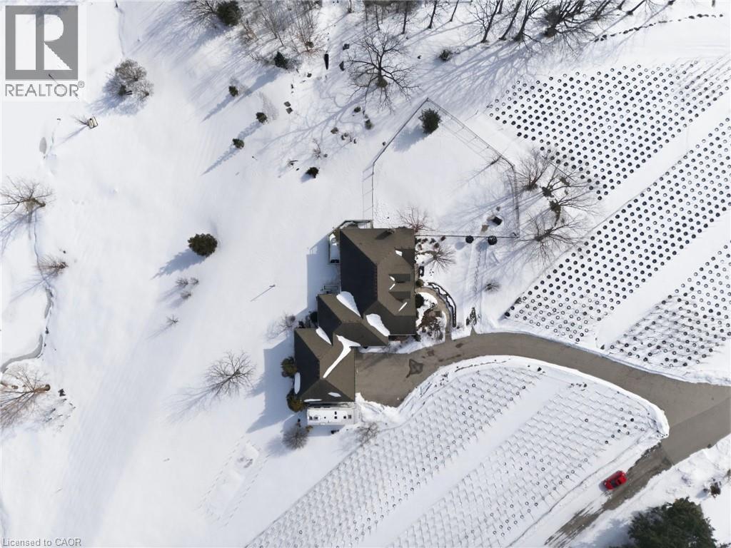 383 Parkside Drive, Hamilton, ON
