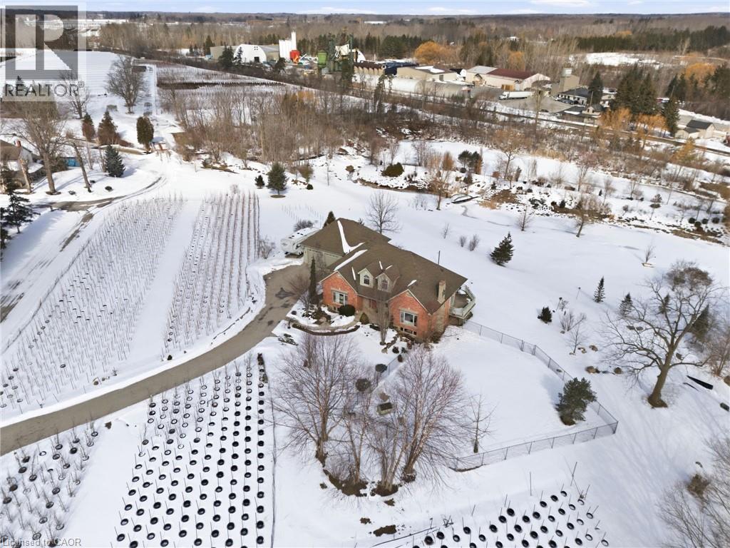 383 Parkside Drive, Hamilton, ON