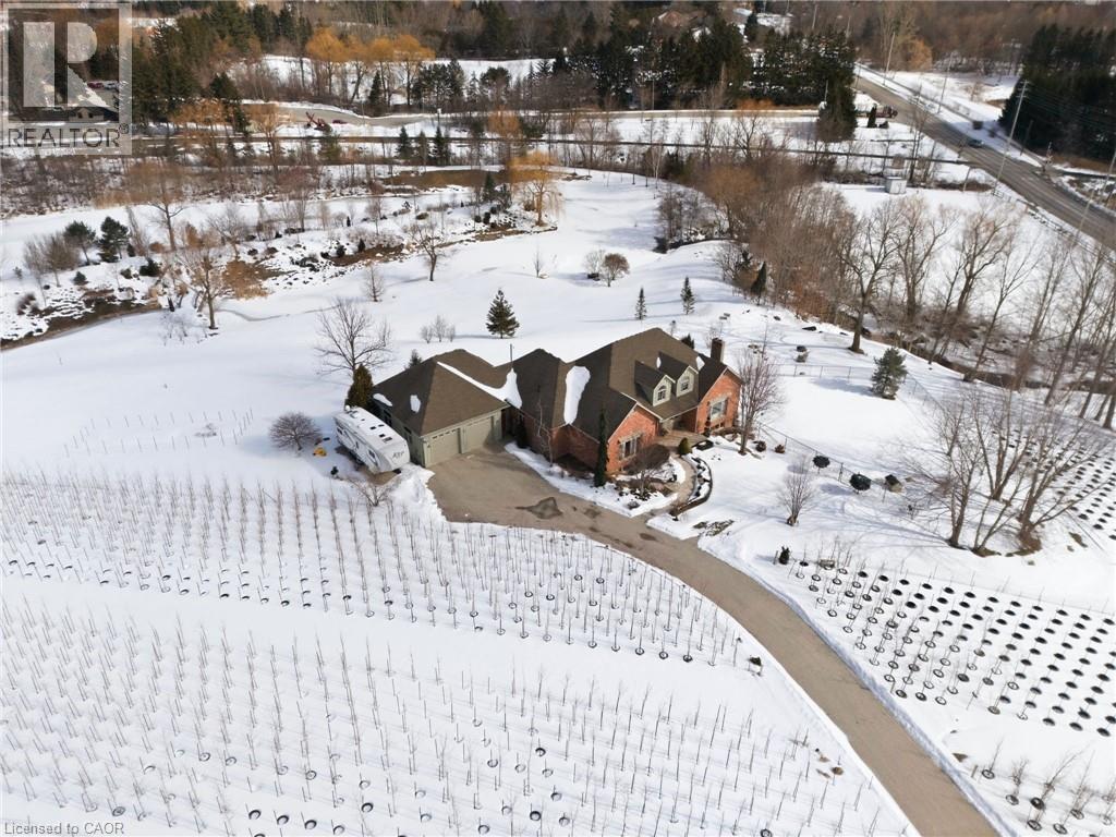 383 Parkside Drive, Hamilton, ON