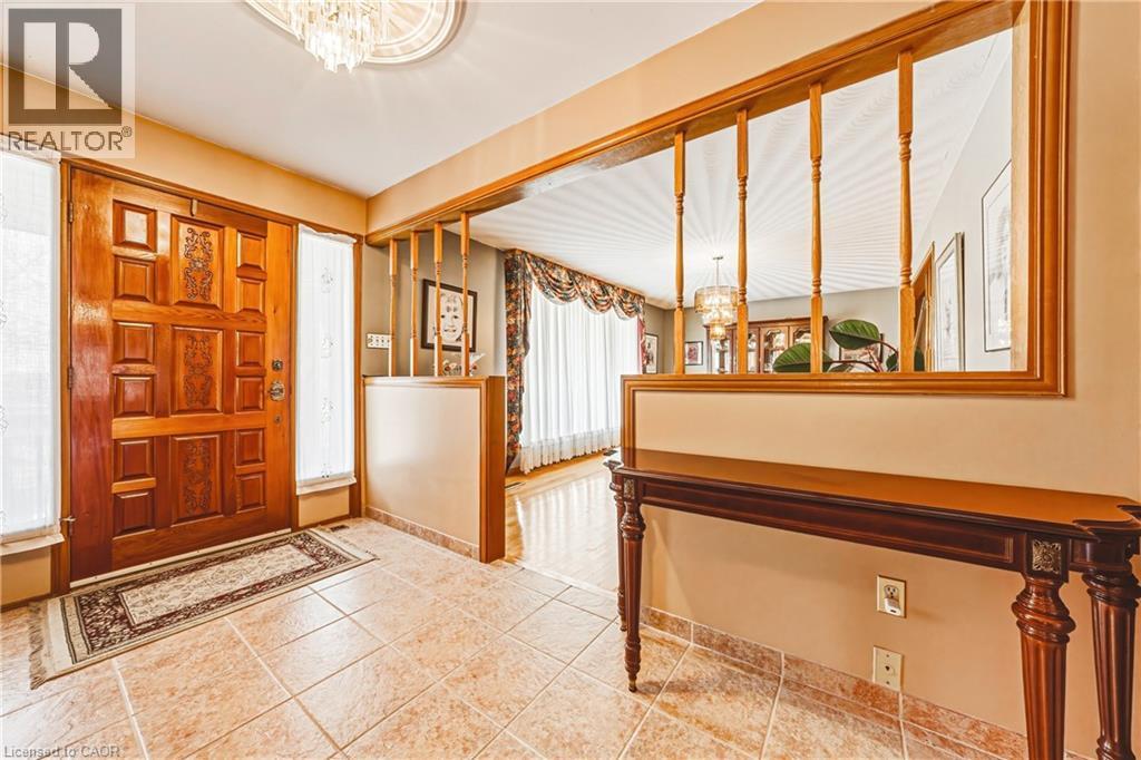 53 Glover Road, Hamilton, ON - Indoor Photo Showing Other Room