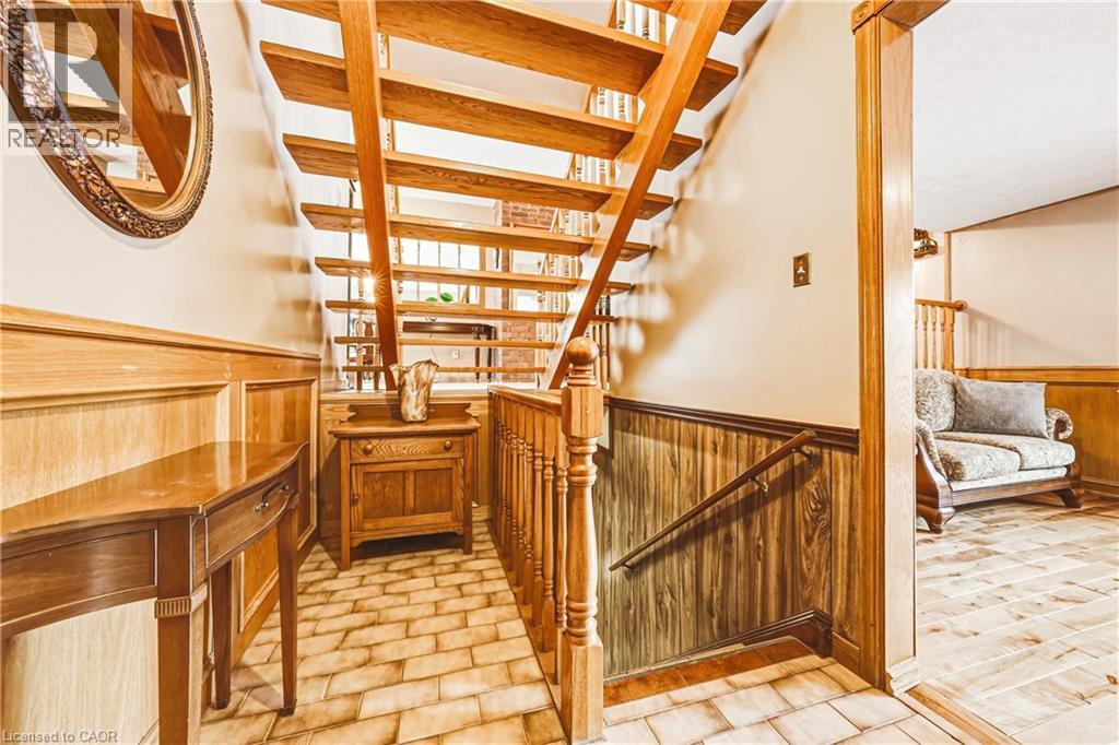 53 Glover Road, Hamilton, ON - Indoor Photo Showing Other Room