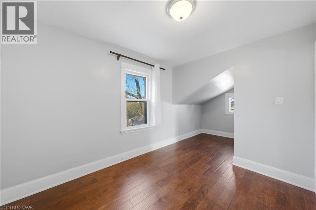 58 Arnold Street, Hamilton, ON - Indoor Photo Showing Other Room