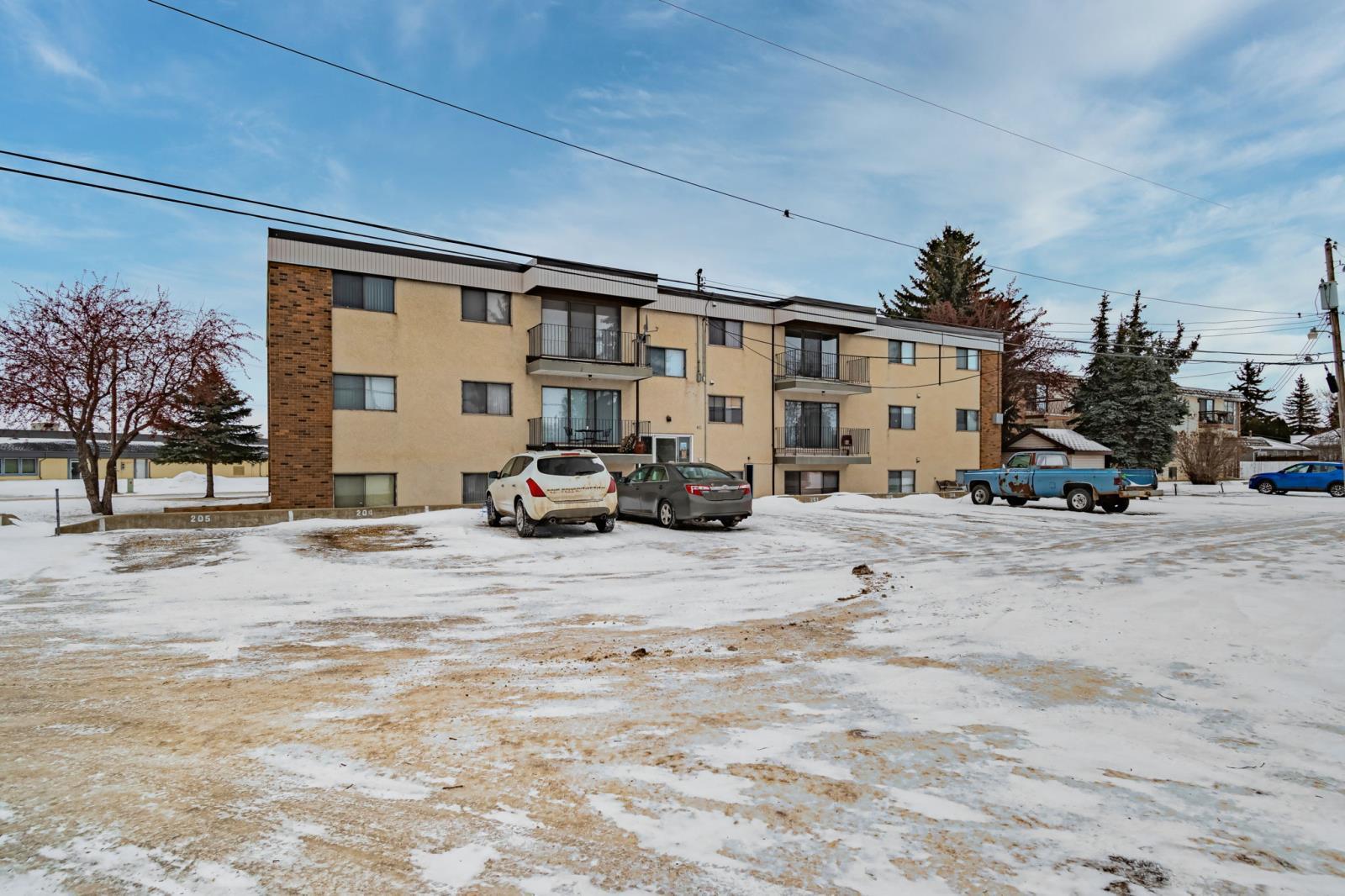 5333 49 Ave, Vegreville, AB - Outdoor