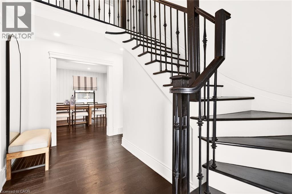 2129 Highview Drive, Burlington, ON - Indoor Photo Showing Other Room