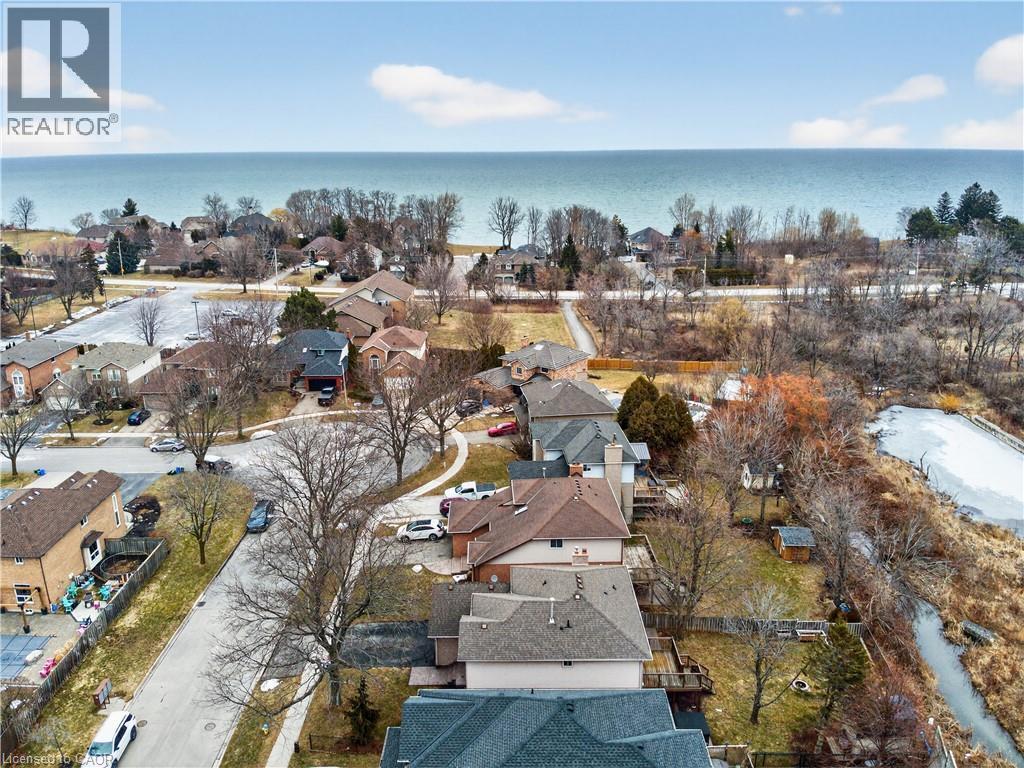 47 Sumner Crescent, Grimsby, ON - Outdoor With Body Of Water With View