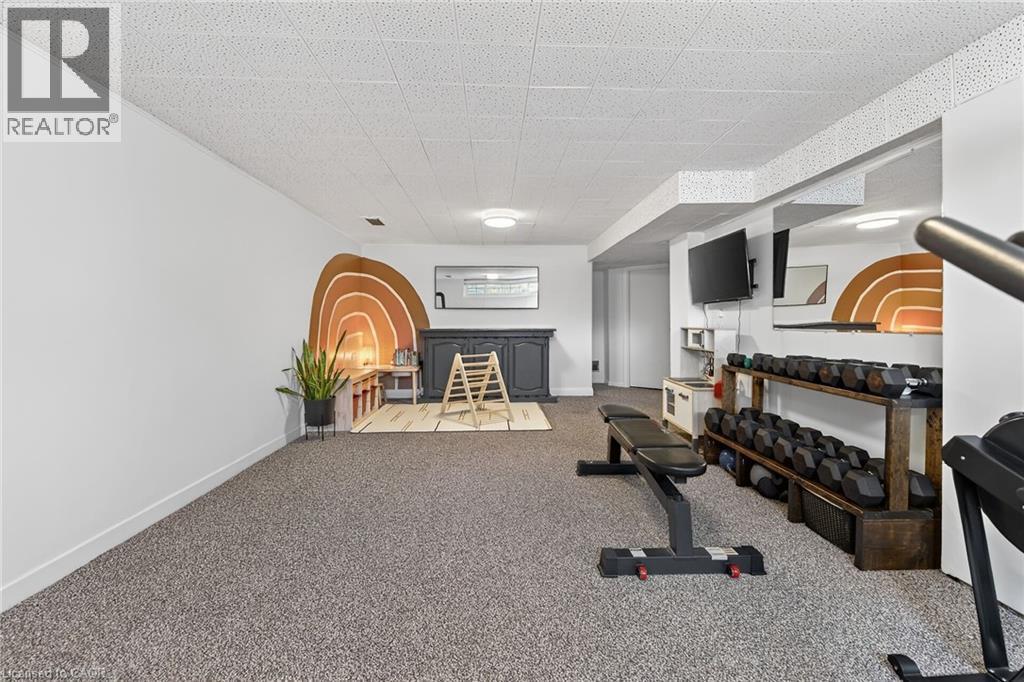 124 West 24Th Street, Hamilton, ON - Indoor