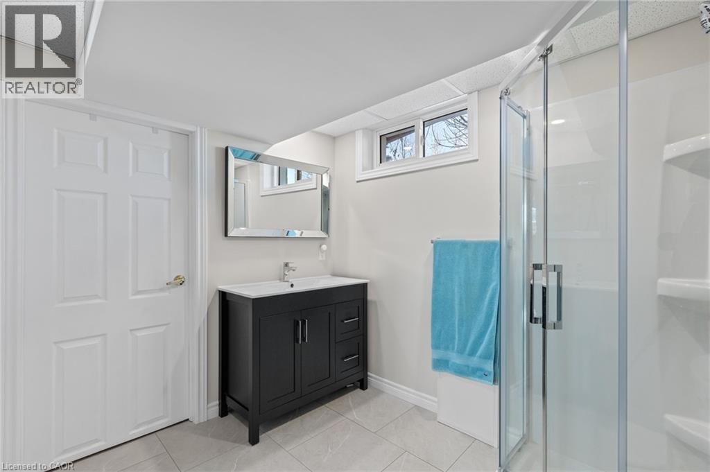 218 Arris Crescent, Mitchell, ON - Indoor Photo Showing Bathroom