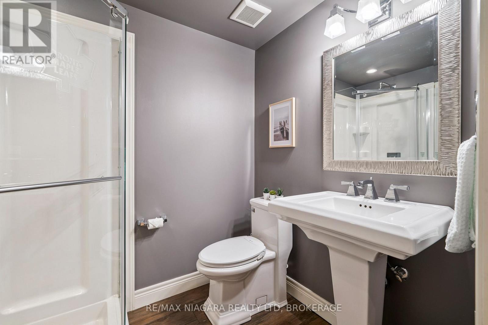 4th bathroom in basement - 2231 Seventh Street, St. Catharines (Rural Fourth), ON - Indoor Photo Showing Bathroom