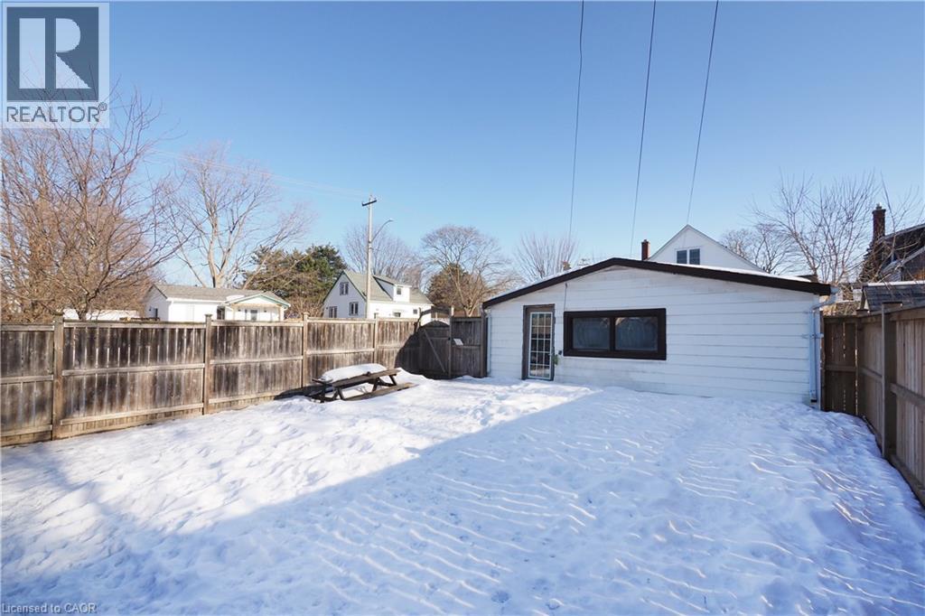 354 Blucher Boulevard, Kitchener, ON - Outdoor