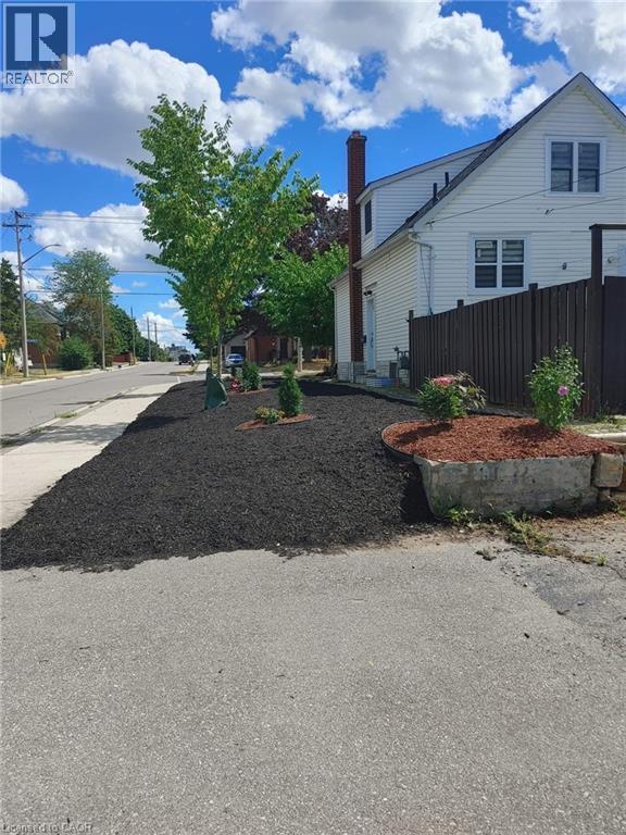 354 Blucher Boulevard, Kitchener, ON - Outdoor