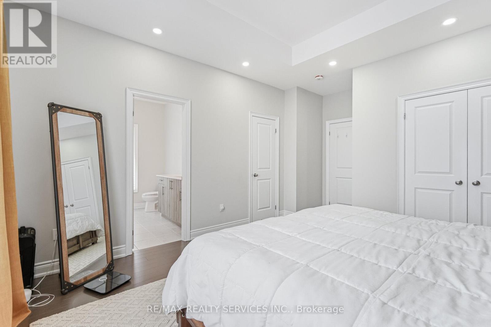 356 Clockwork Drive, Brampton, ON - Indoor Photo Showing Bedroom