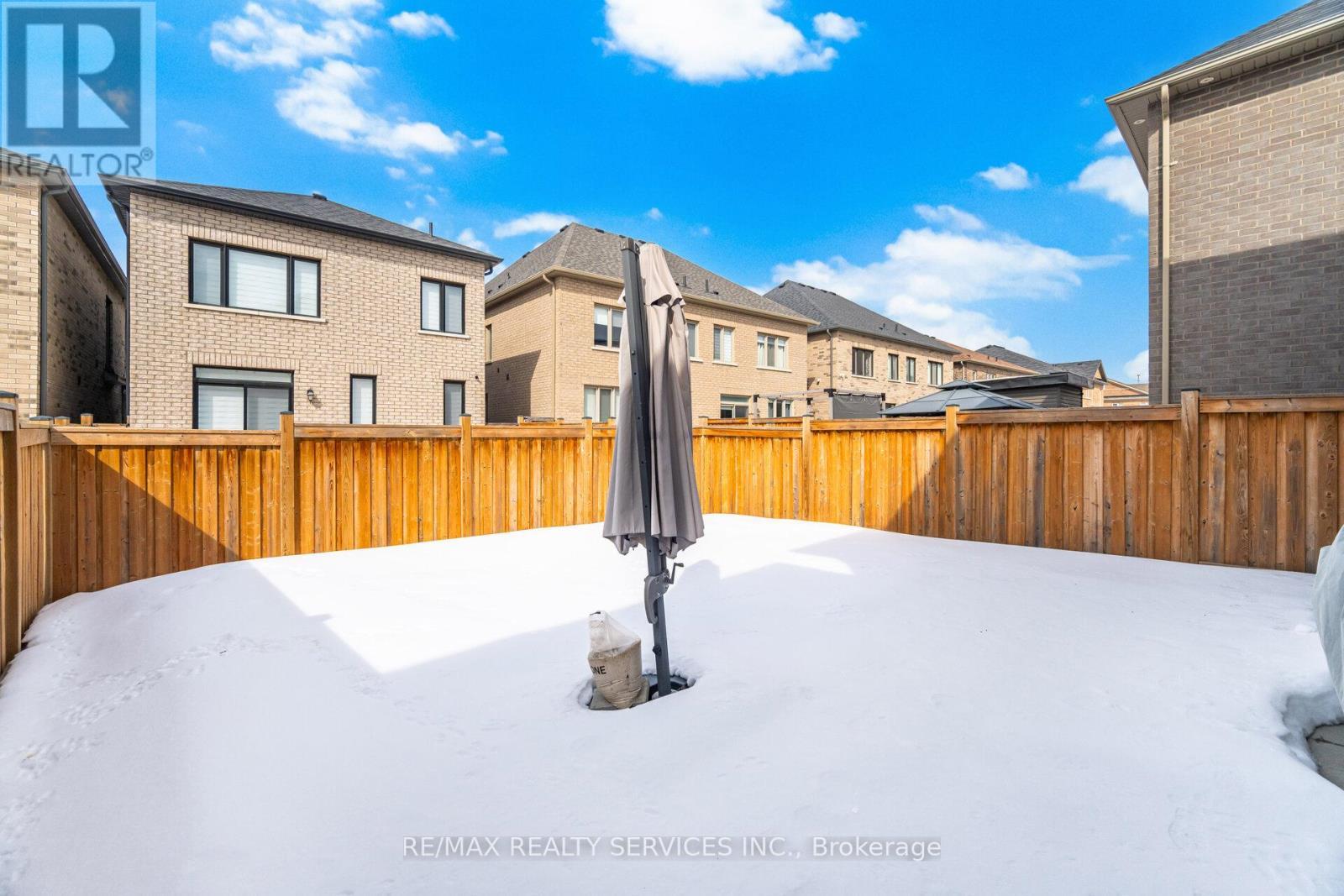 356 Clockwork Drive, Brampton, ON - Outdoor