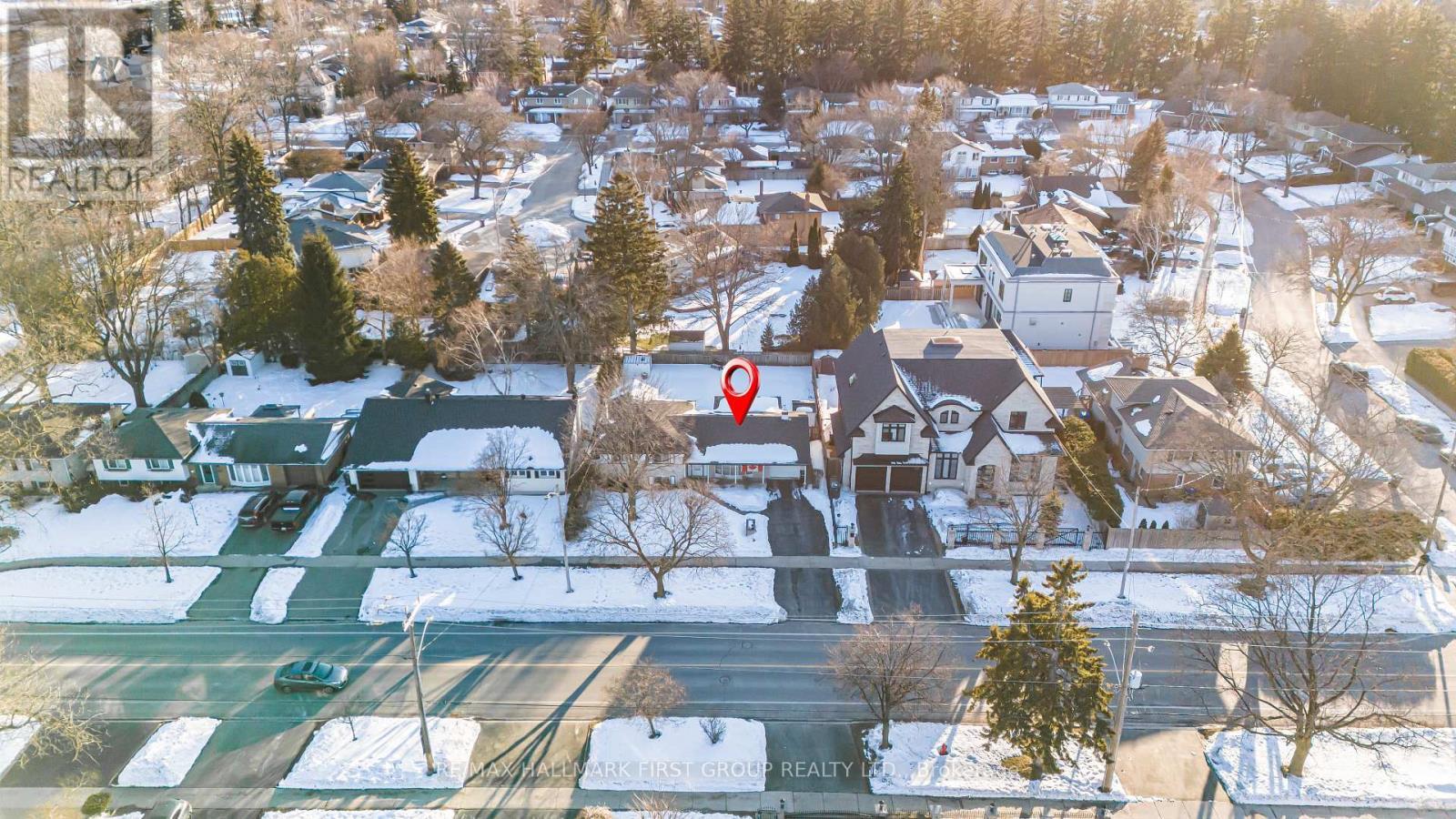 2354 Cliff Road, Mississauga, ON - Outdoor With View