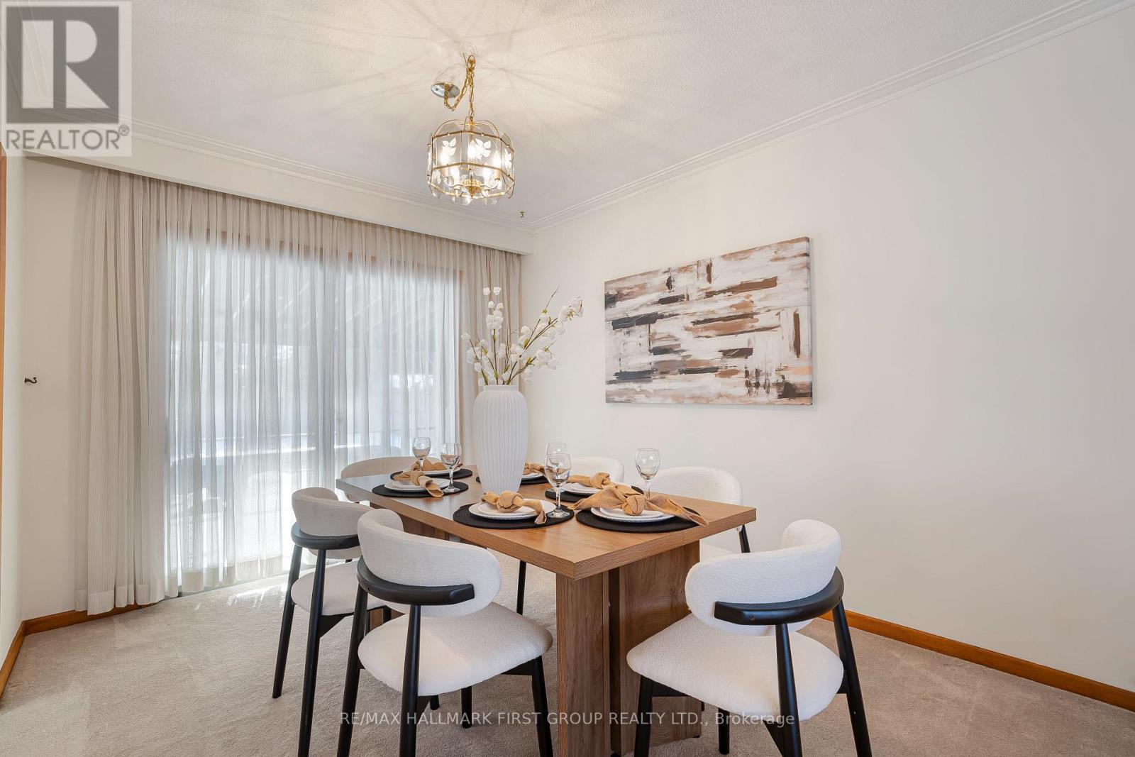 2354 Cliff Road, Mississauga, ON - Indoor Photo Showing Dining Room