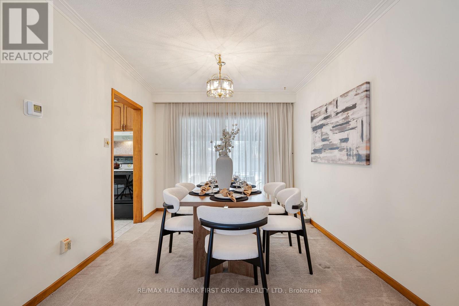 2354 Cliff Road, Mississauga, ON - Indoor Photo Showing Dining Room