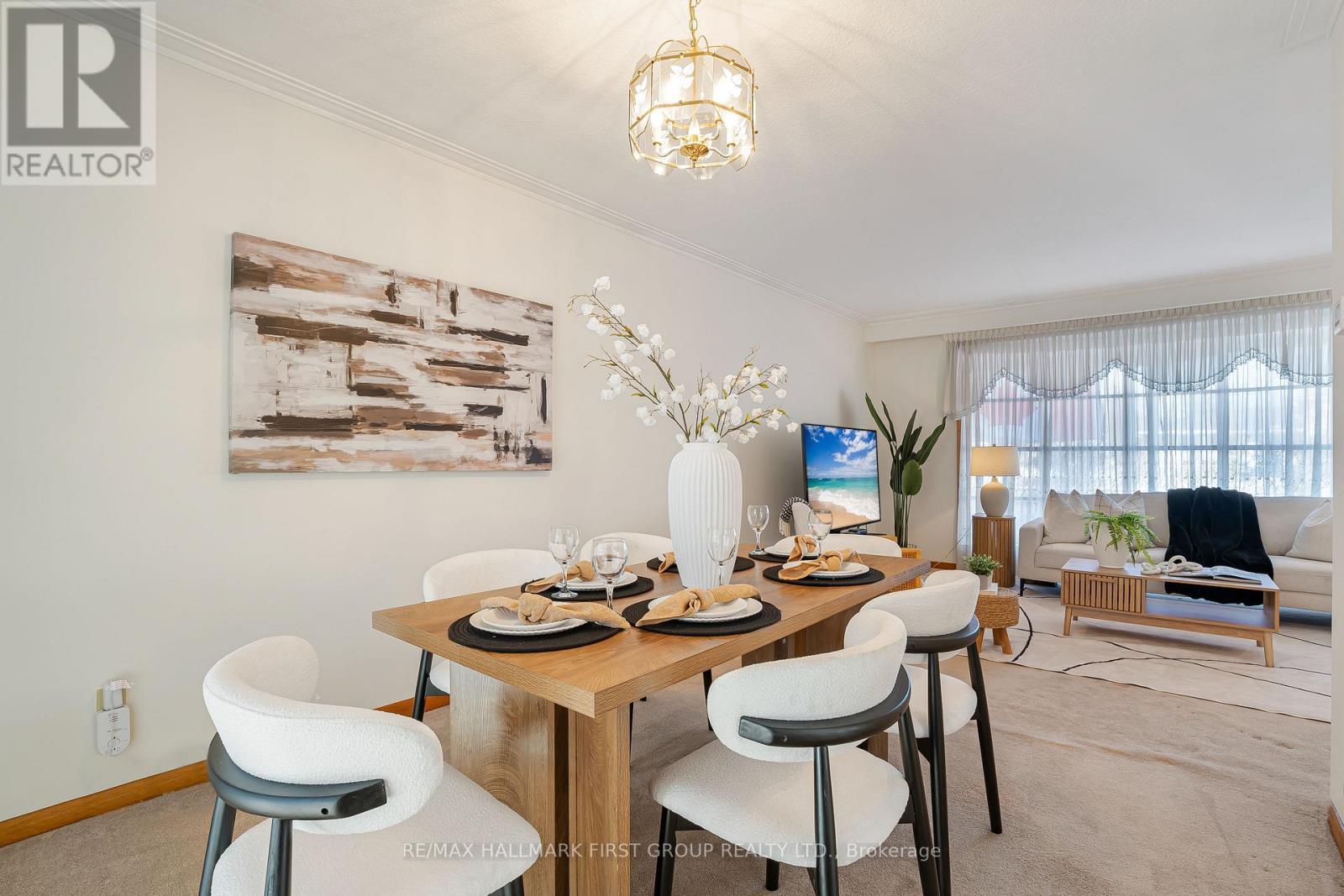 2354 Cliff Road, Mississauga, ON - Indoor Photo Showing Dining Room