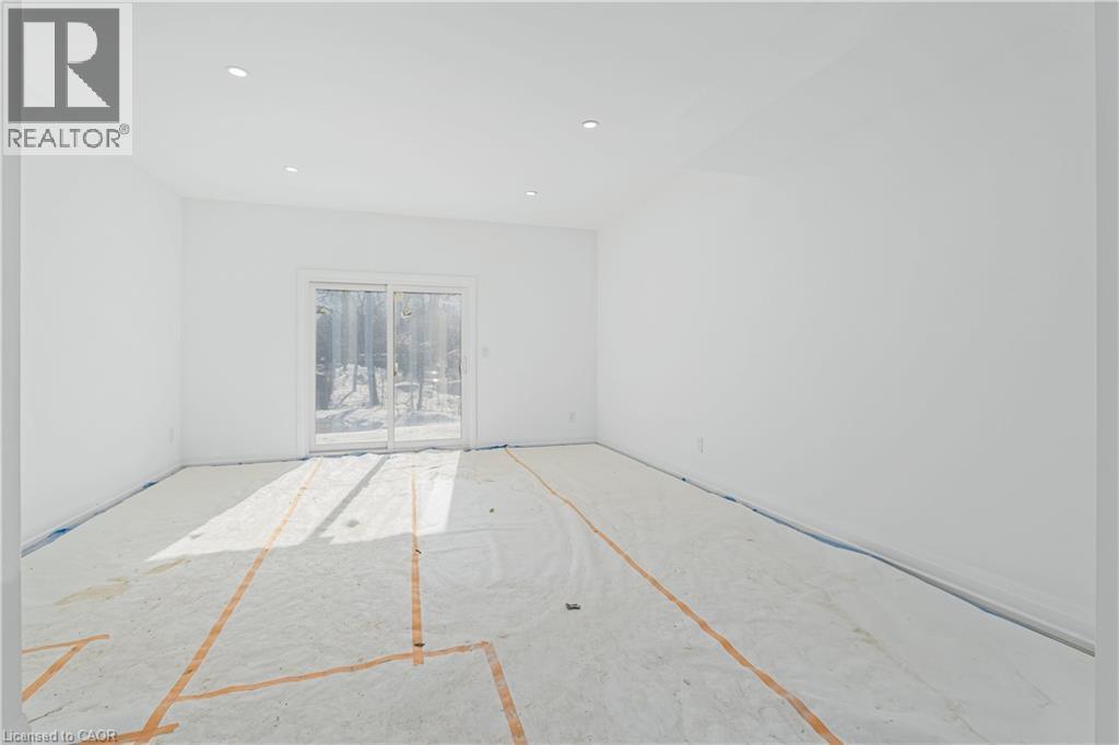 19 James Street, Georgetown, ON - Indoor Photo Showing Other Room
