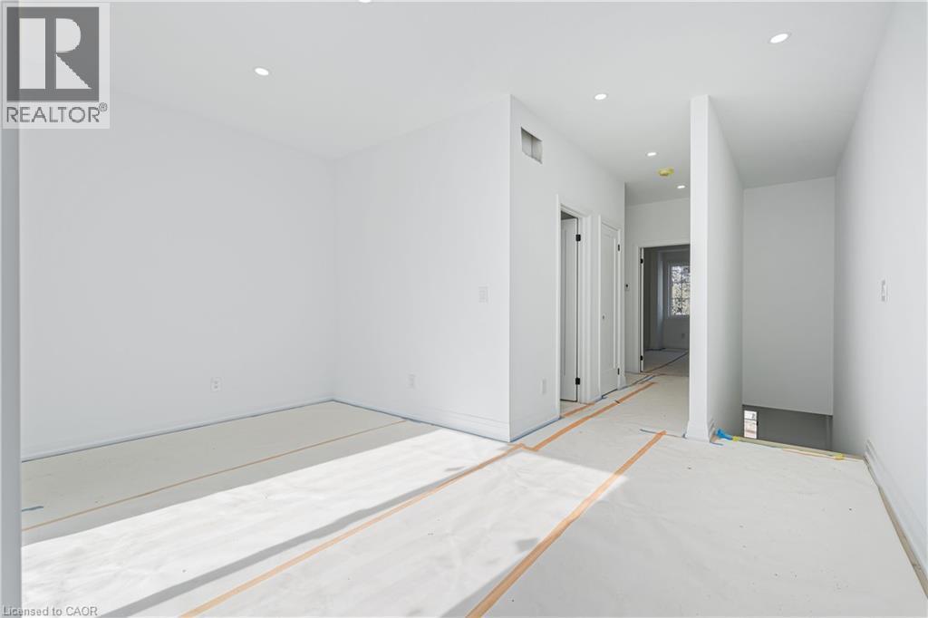 19 James Street, Georgetown, ON - Indoor Photo Showing Other Room