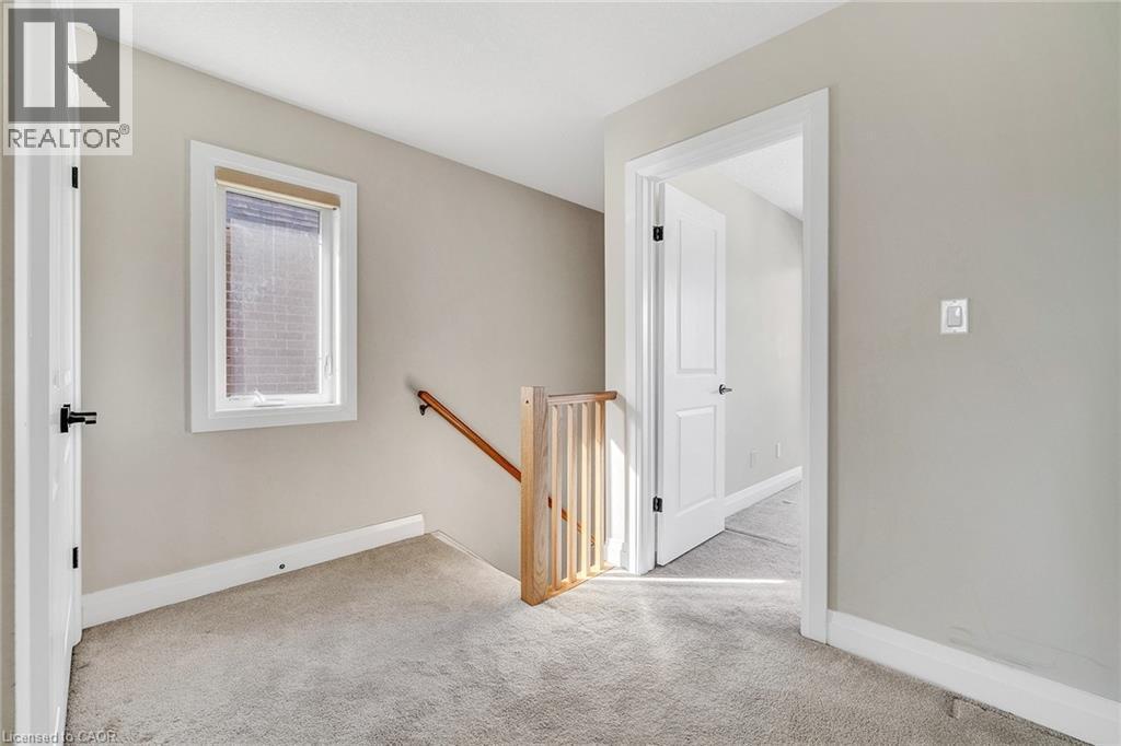 47 Pondcliffe Drive, Kitchener, ON - Indoor Photo Showing Other Room