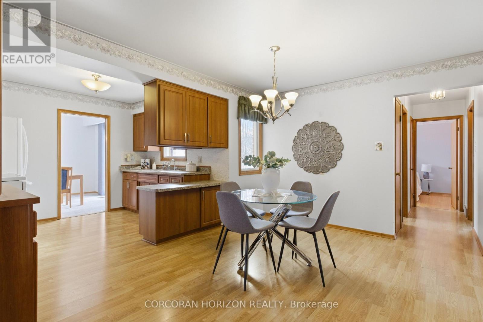 15 Confederation Drive, Kitchener, ON - Indoor
