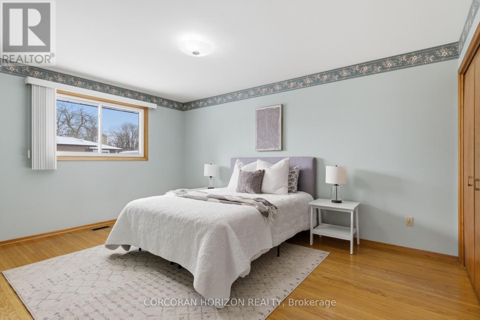 15 Confederation Drive, Kitchener, ON - Indoor Photo Showing Bedroom