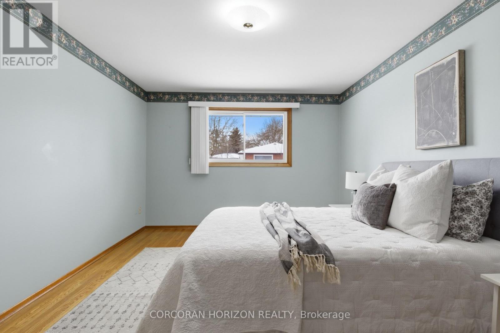 15 Confederation Drive, Kitchener, ON - Indoor Photo Showing Bedroom