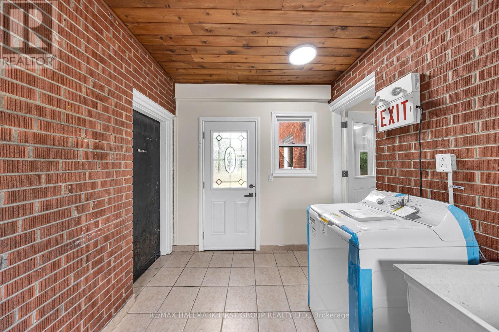 7300 Reesor Road, Markham, ON - Indoor Photo Showing Laundry Room