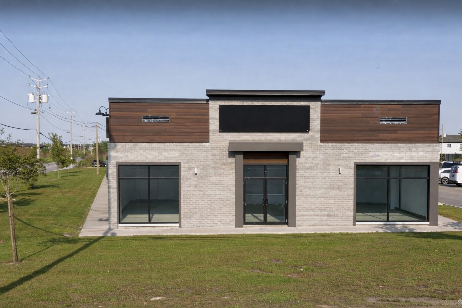 Front of Structure - 100-2500 Rue Henry-Ford, Vaudreuil-Dorion, QC - Outdoor