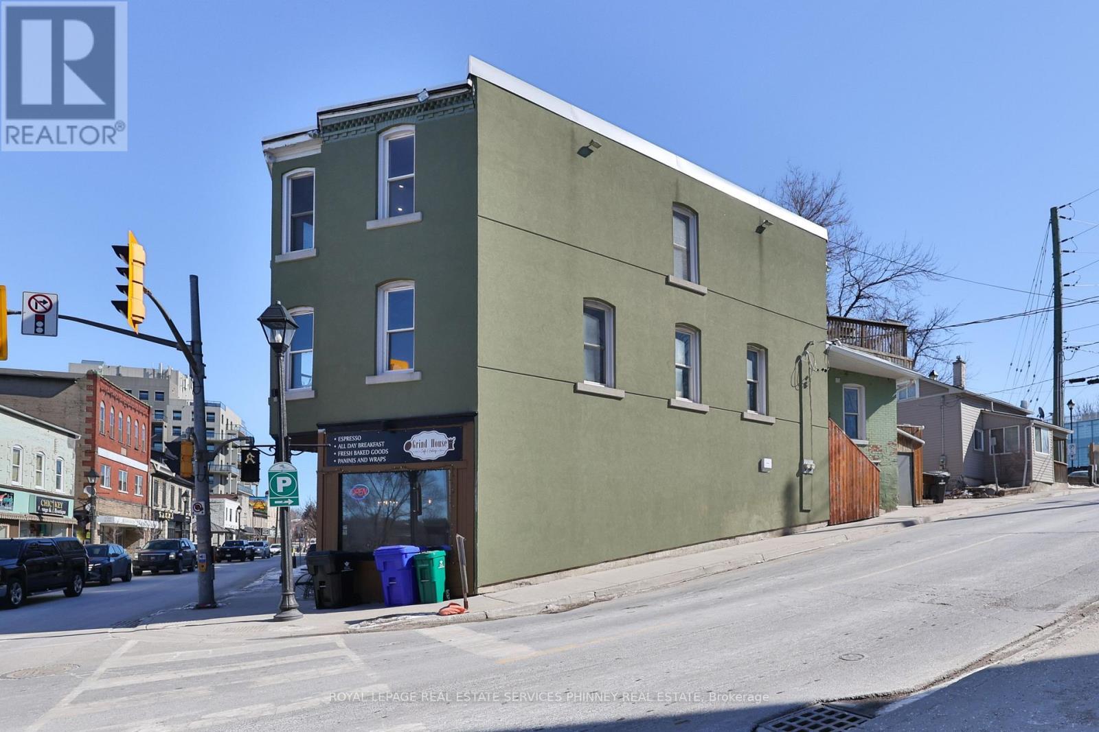 2 Queen Street E, Cambridge, ON