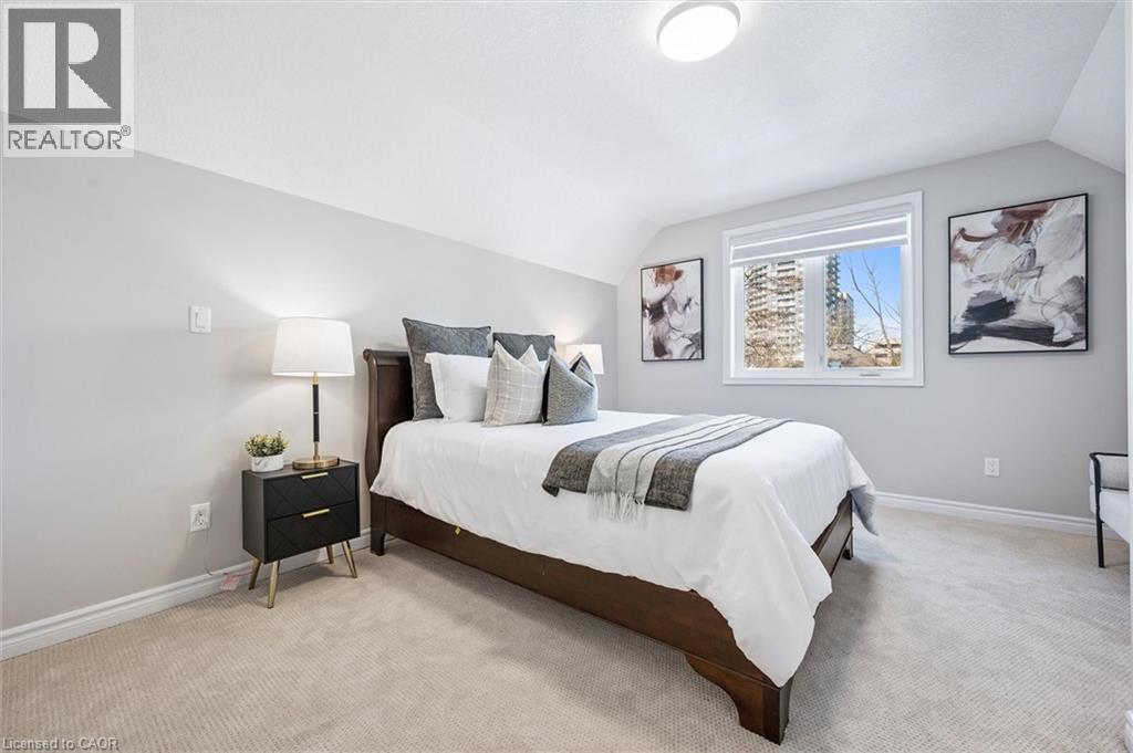 162 Esson Street, Waterloo, ON - Indoor Photo Showing Bedroom