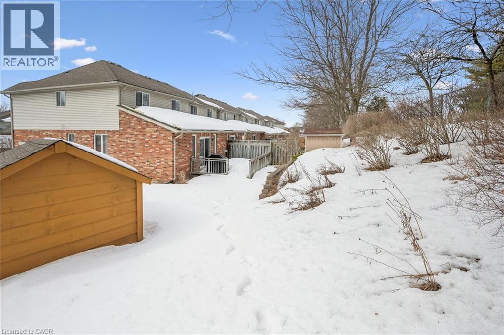 656 Inglis Falls Place, Waterloo, ON - Outdoor