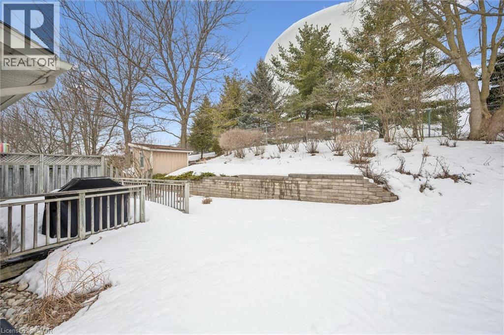 656 Inglis Falls Place, Waterloo, ON - Outdoor