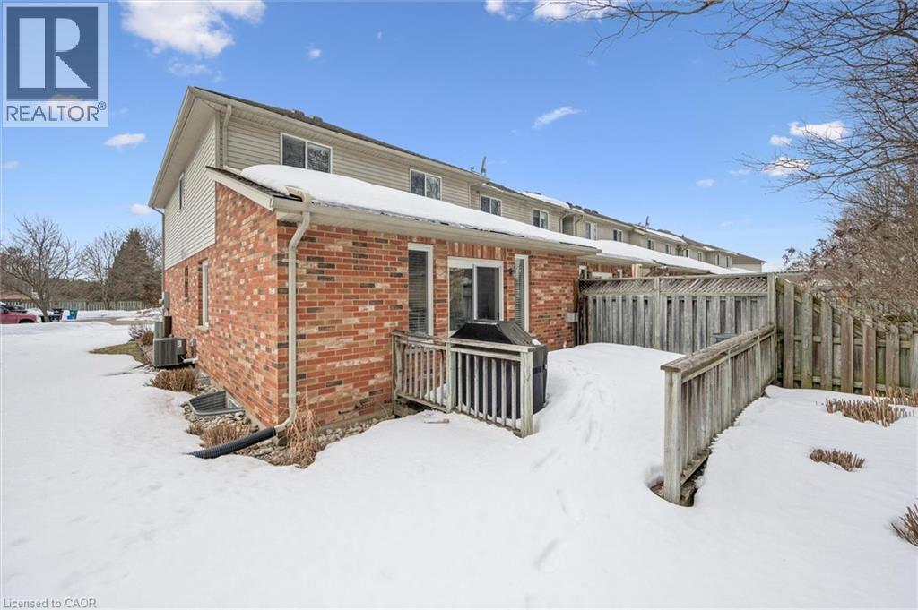 656 Inglis Falls Place, Waterloo, ON - Outdoor With Deck Patio Veranda With Exterior