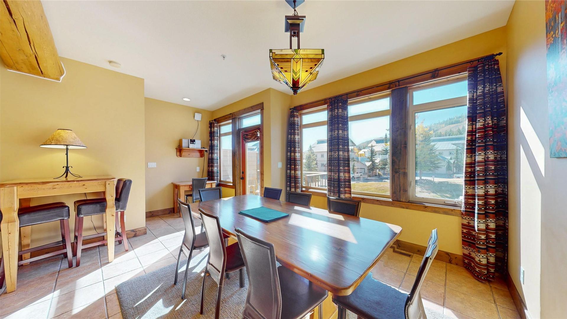 J2-D-1351 Gerry Sorensen Way, Kimberley, BC - Indoor Photo Showing Dining Room