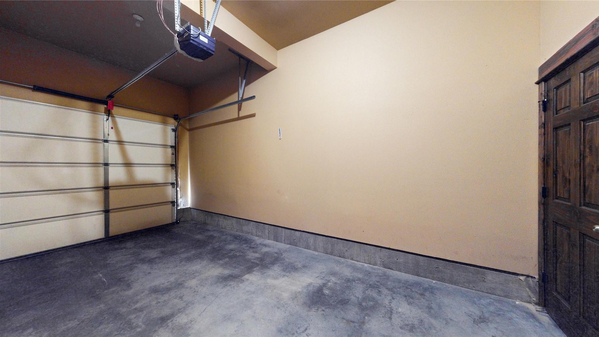 J2-D-1351 Gerry Sorensen Way, Kimberley, BC - Indoor Photo Showing Garage