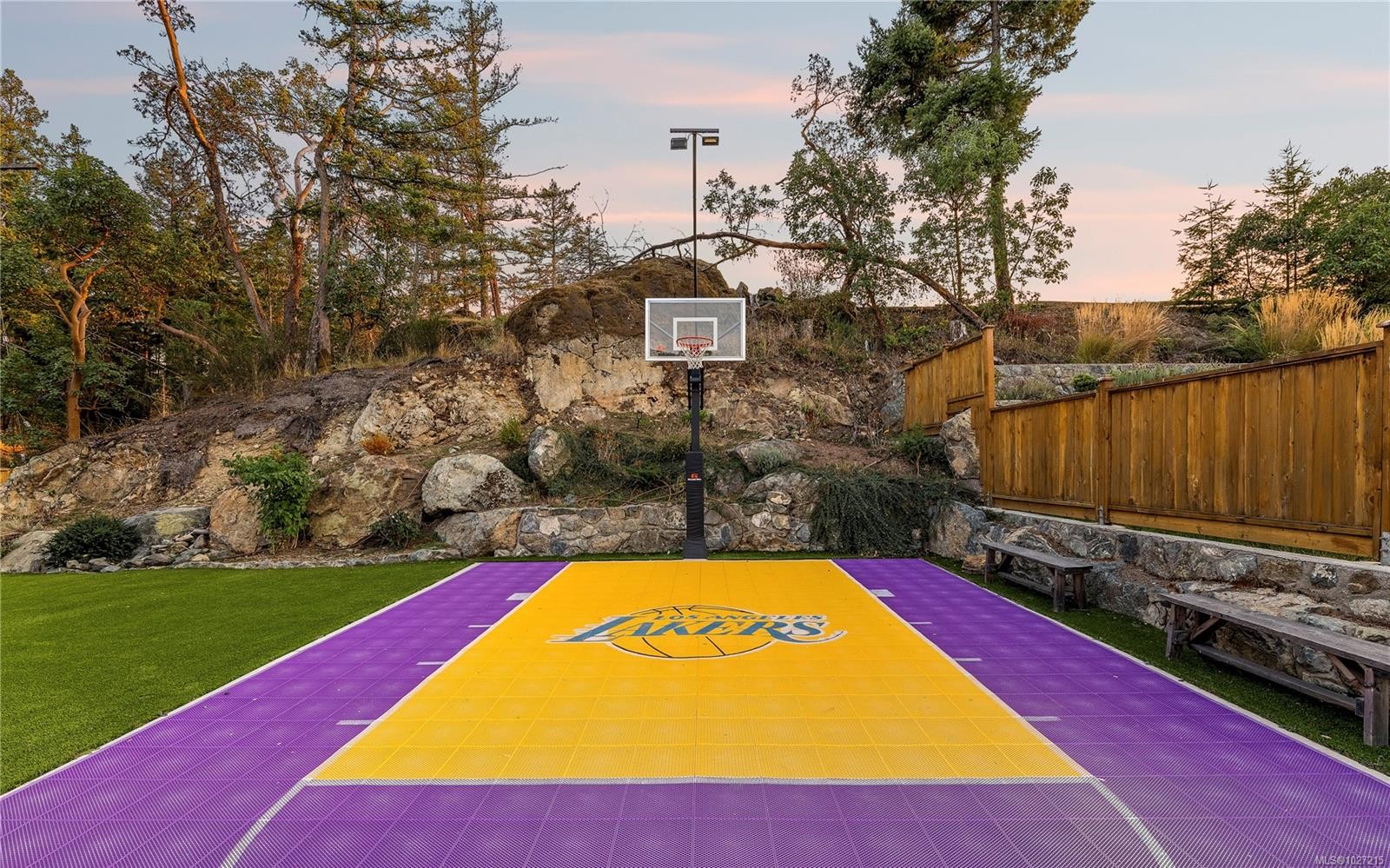 903 Greystone Pl, Langford, BC