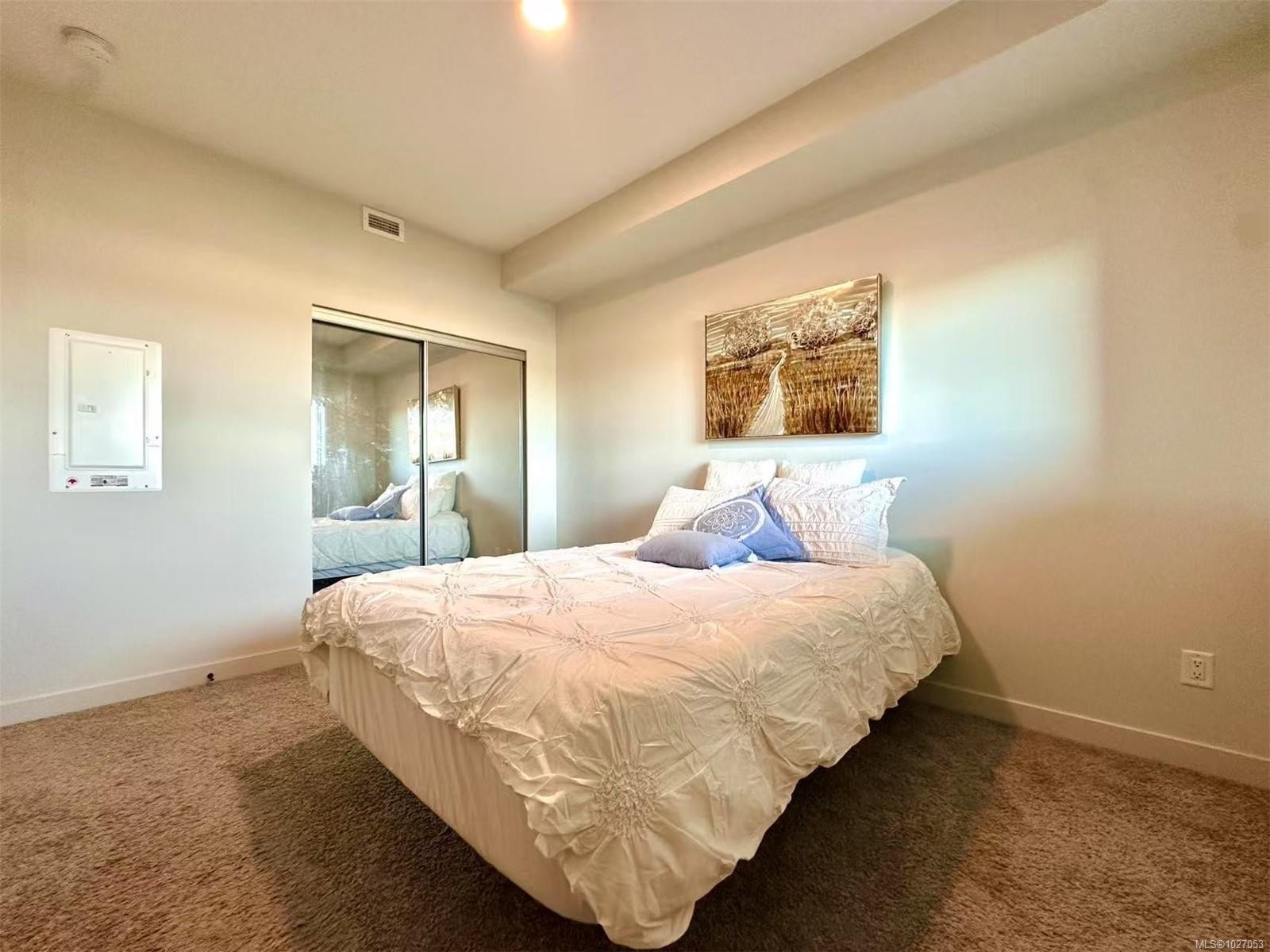 210-2465 Gateway Rd, Langford, BC - Indoor Photo Showing Bedroom