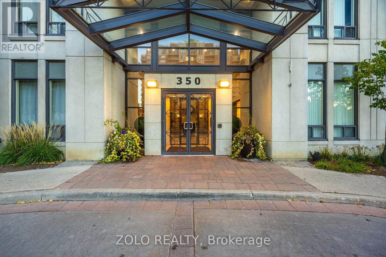 1212 - 350 Red Maple Road, Richmond Hill, ON - Outdoor With Facade